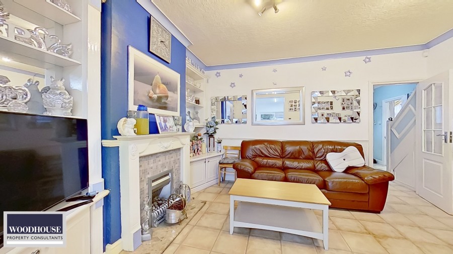 Images for Lodge Crescent, Waltham Cross, Hertfordshire EAID:3131305421 BID:11055924