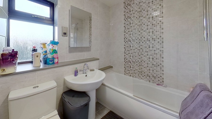 Images for Windmill Lane, Cheshunt, Hertfordshire EAID:3131305421 BID:11055924
