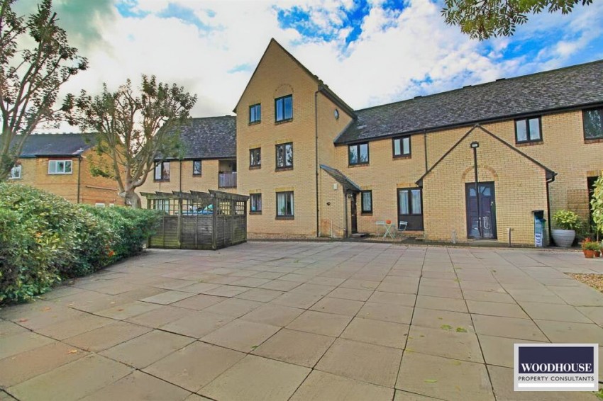 Images for Turners Hill, Cheshunt, Hertfordshire EAID:3131305421 BID:11055924