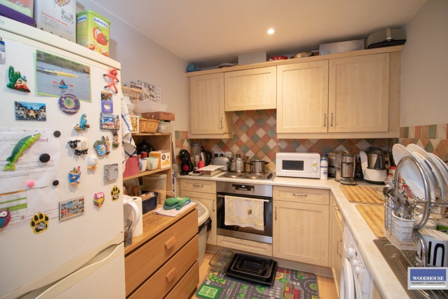 Images for Trinity Lane, Waltham Cross, Hertfordshire EAID:3131305421 BID:11055924