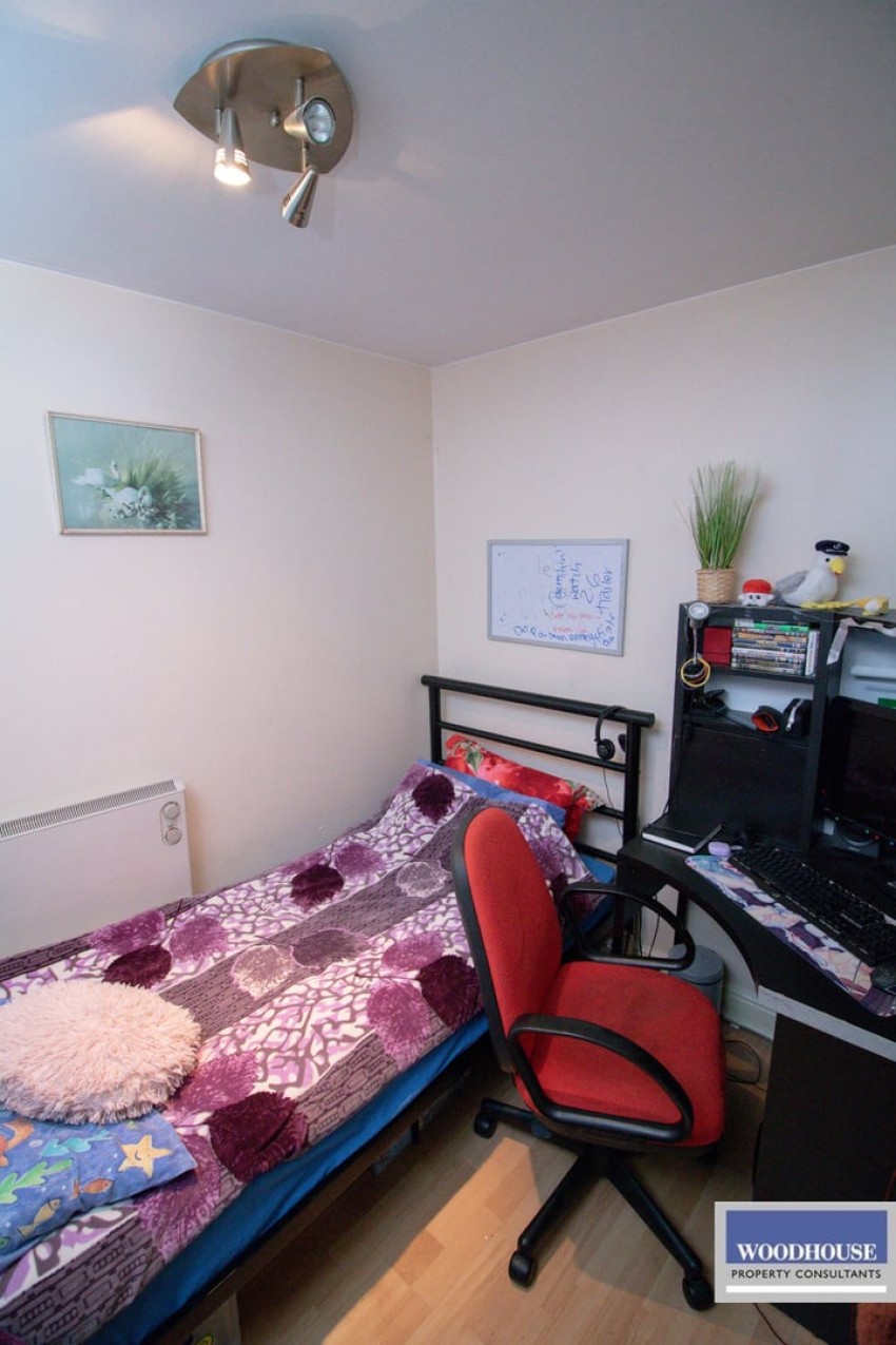 Images for Trinity Lane, Waltham Cross, Hertfordshire EAID:3131305421 BID:11055924