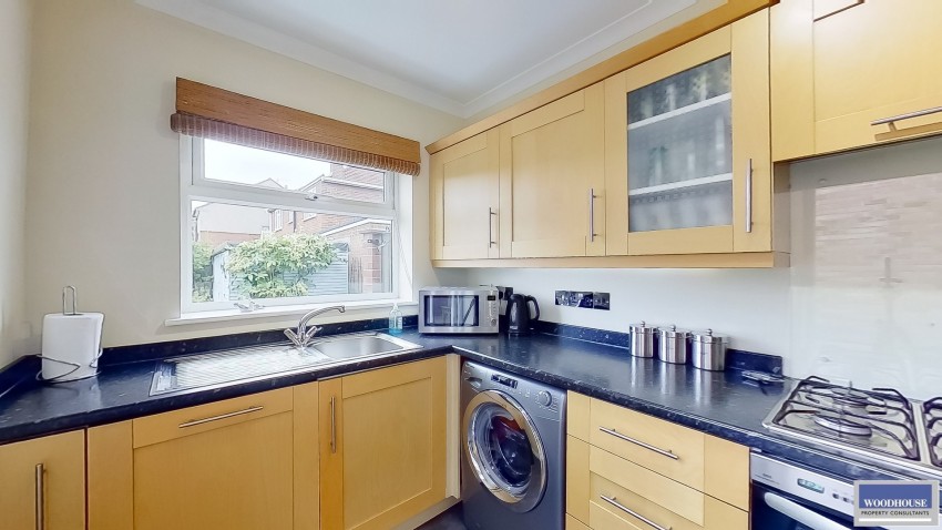 Images for Cornwall Close, Waltham Cross, Hertfordshire EAID:3131305421 BID:11055924