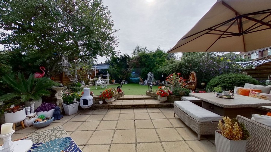 Images for Roundmoor Drive, Cheshunt, Hertfordshire EAID:3131305421 BID:11055924
