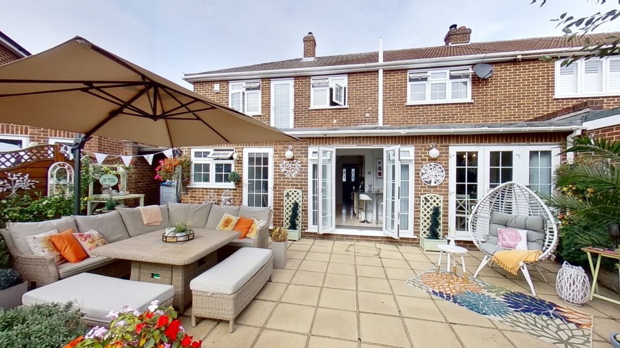 Images for Roundmoor Drive, Cheshunt, Hertfordshire EAID:3131305421 BID:11055924