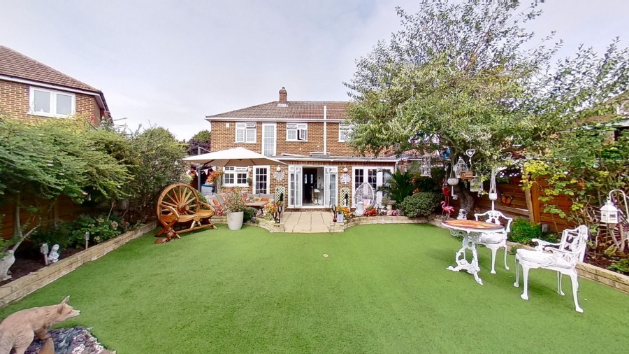Images for Roundmoor Drive, Cheshunt, Hertfordshire EAID:3131305421 BID:11055924