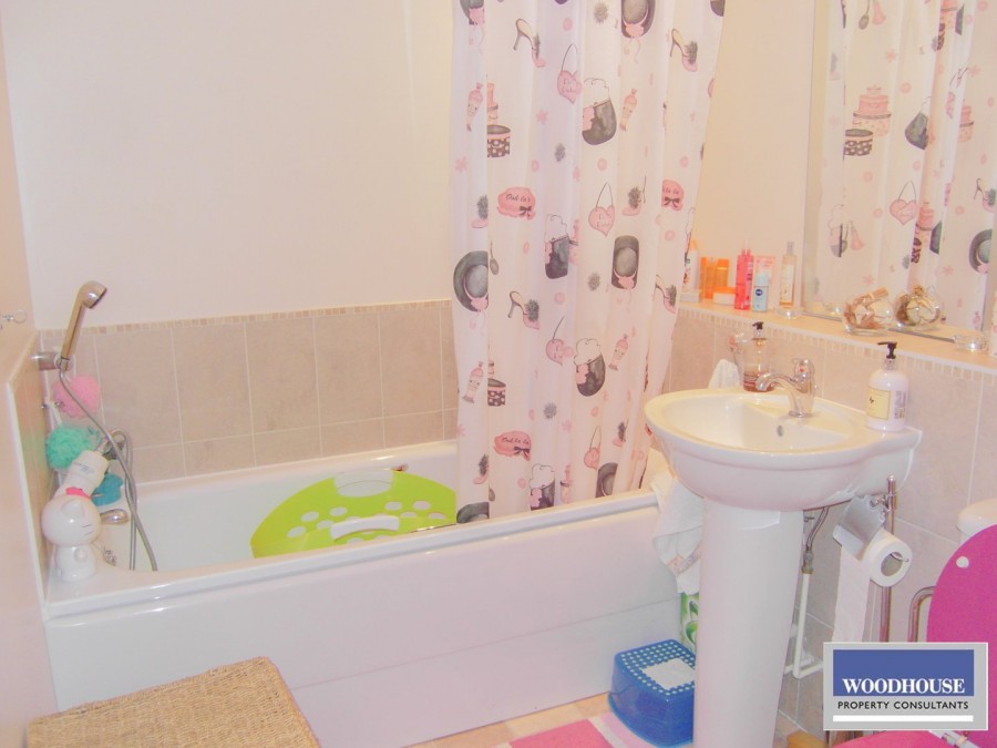 Images for Winnipeg Way, Broxbourne, Hertfordshire EAID:3131305421 BID:11055924