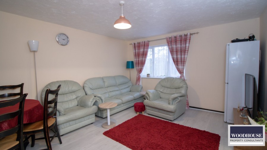 Images for Cheshunt, Waltham Cross, Hertfordshire EAID:3131305421 BID:11055924