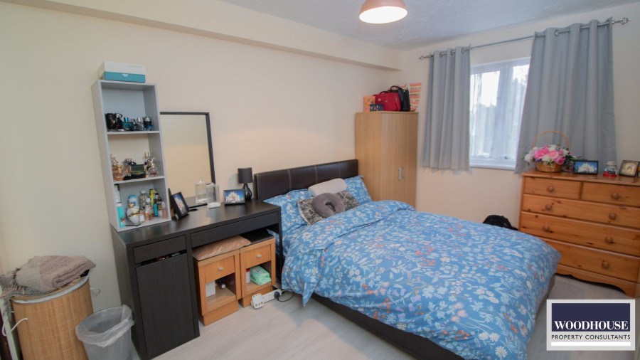 Images for Cheshunt, Waltham Cross, Hertfordshire EAID:3131305421 BID:11055924