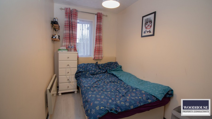 Images for Cheshunt, Waltham Cross, Hertfordshire EAID:3131305421 BID:11055924