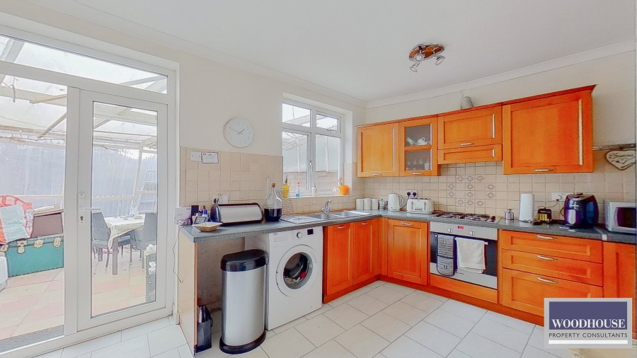 Images for Seaforth Drive, Waltham Cross, Hertfordshire EAID:3131305421 BID:11055924