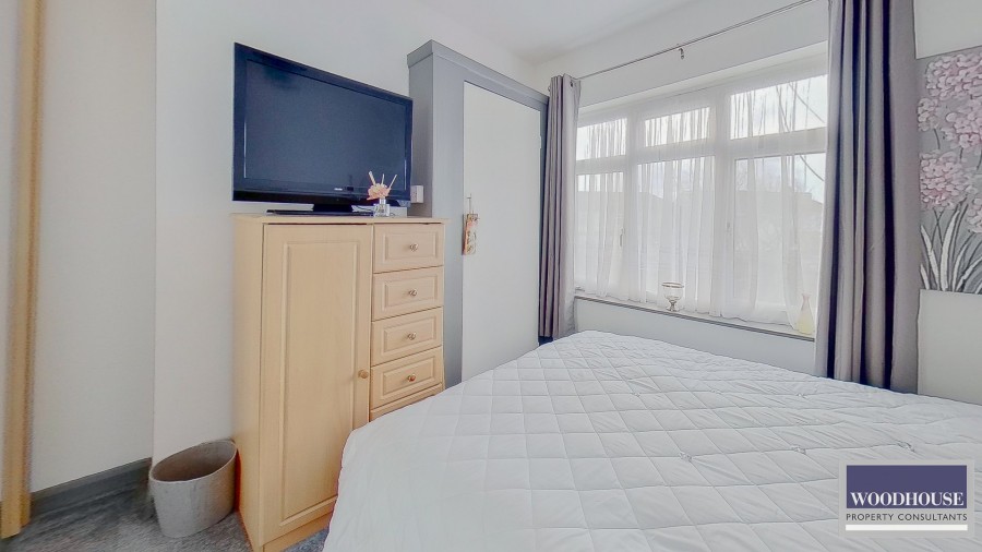 Images for Seaforth Drive, Waltham Cross, Hertfordshire EAID:3131305421 BID:11055924
