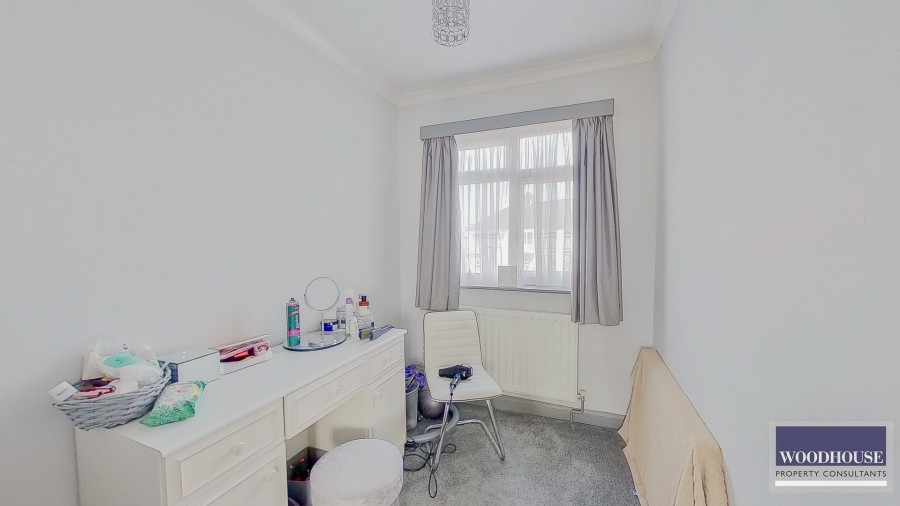 Images for Seaforth Drive, Waltham Cross, Hertfordshire EAID:3131305421 BID:11055924