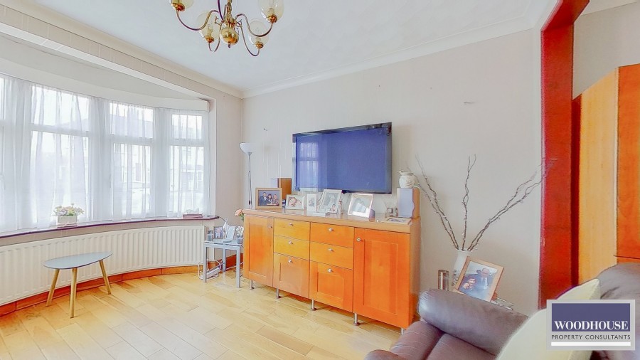 Images for Seaforth Drive, Waltham Cross, Hertfordshire EAID:3131305421 BID:11055924