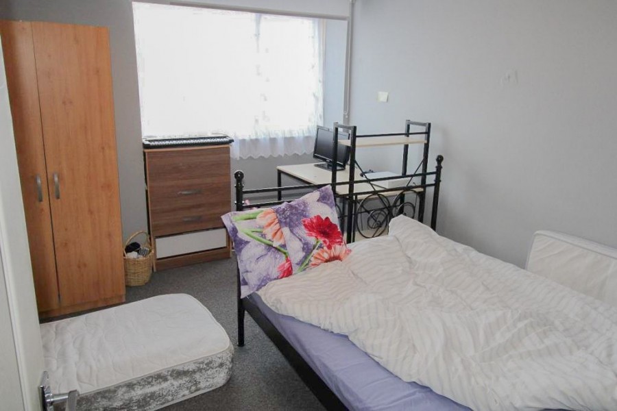 Images for Cheshunt, Waltham Cross, Hertfordshire EAID:3131305421 BID:11055924