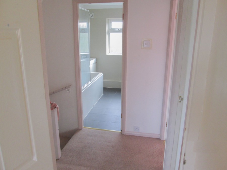 Images for Cheshunt, Waltham Cross, Hertfordshire EAID:3131305421 BID:11055924