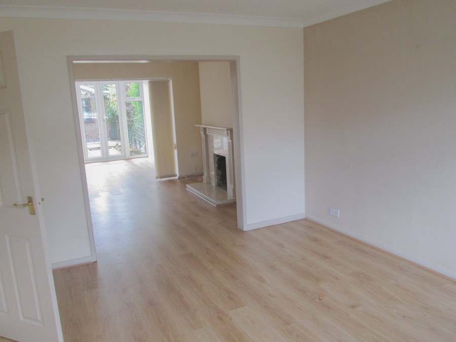 Images for Cheshunt, Waltham Cross, Hertfordshire EAID:3131305421 BID:11055924