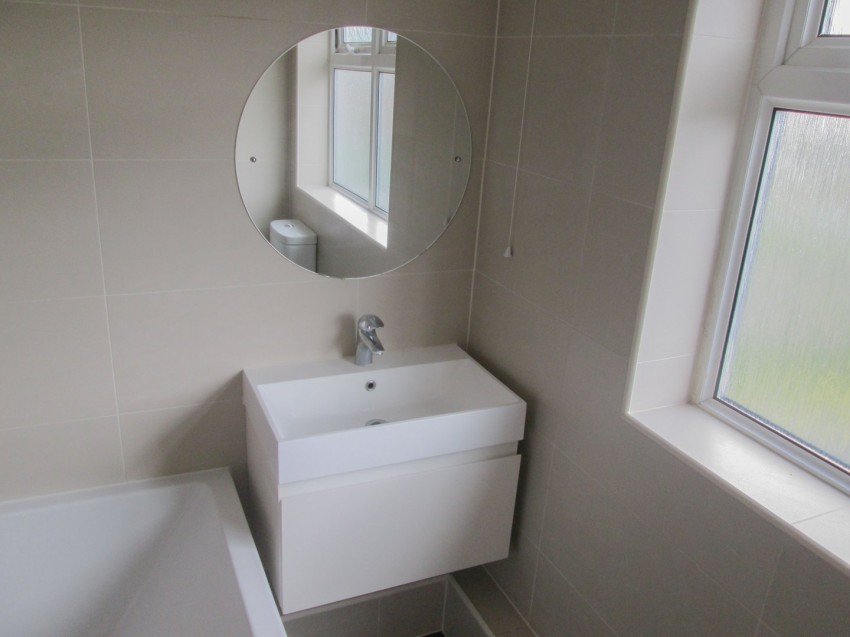 Images for Cheshunt, Waltham Cross, Hertfordshire EAID:3131305421 BID:11055924