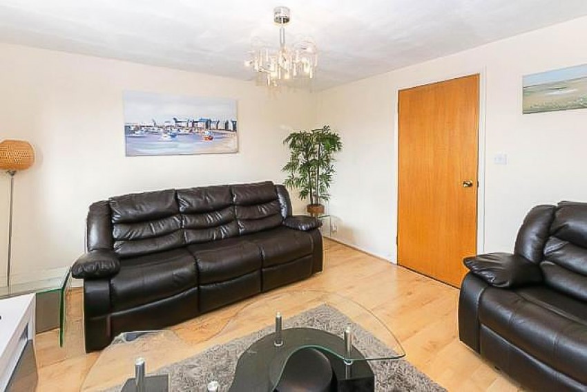 Images for Bryanstone Road, Waltham Cross, Hertfordshire EAID:3131305421 BID:11055924