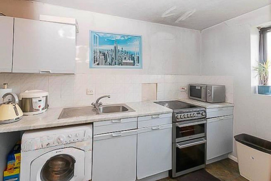 Images for Bryanstone Road, Waltham Cross, Hertfordshire EAID:3131305421 BID:11055924