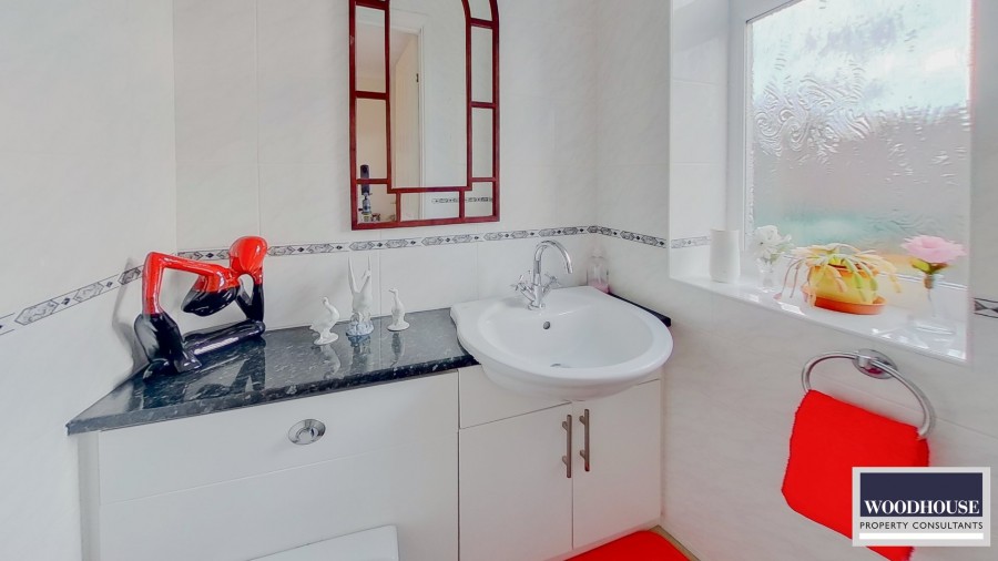 Images for Winton Drive, Cheshunt, Hertfordshire EAID:3131305421 BID:11055924