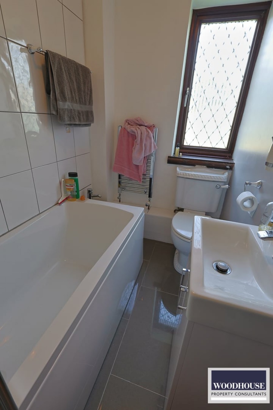 Images for Warwick Drive, Cheshunt EAID:3131305421 BID:11055924