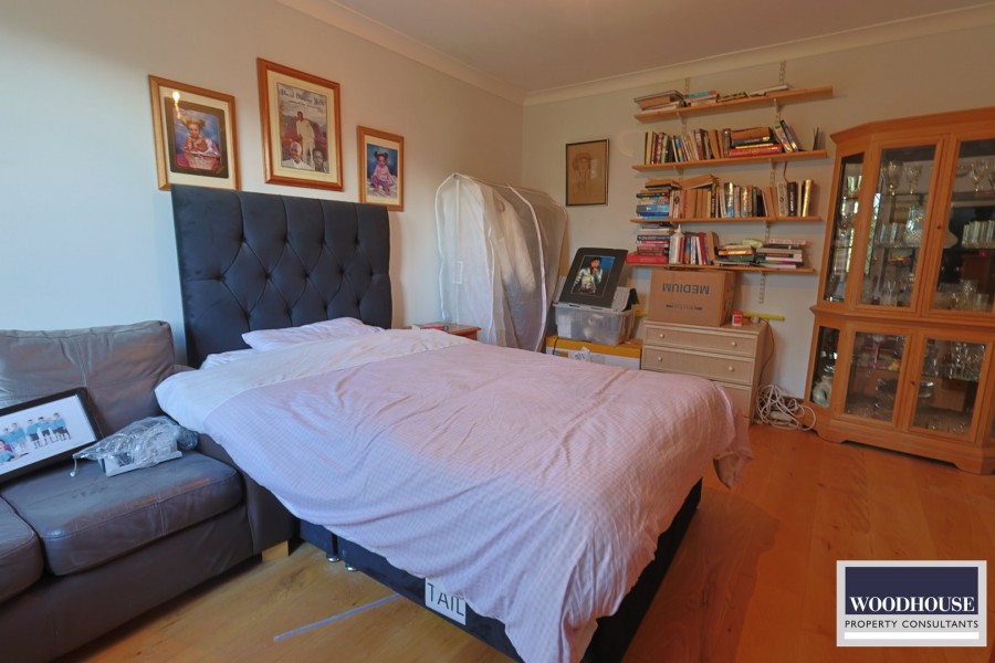 Images for Warwick Drive, Cheshunt EAID:3131305421 BID:11055924