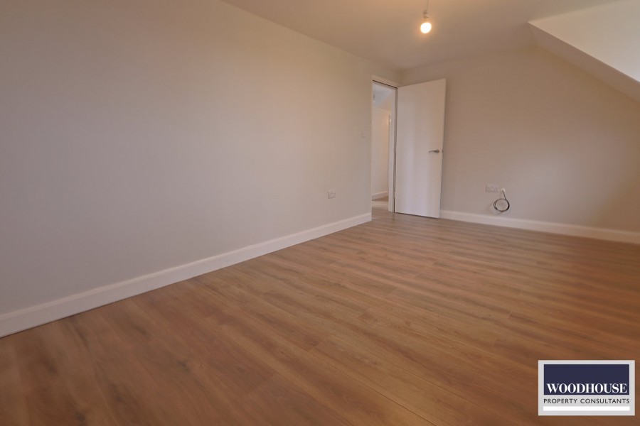 Images for Warwick Drive, Cheshunt EAID:3131305421 BID:11055924