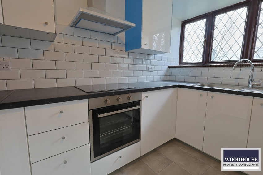 Images for Warwick Drive, Cheshunt EAID:3131305421 BID:11055924