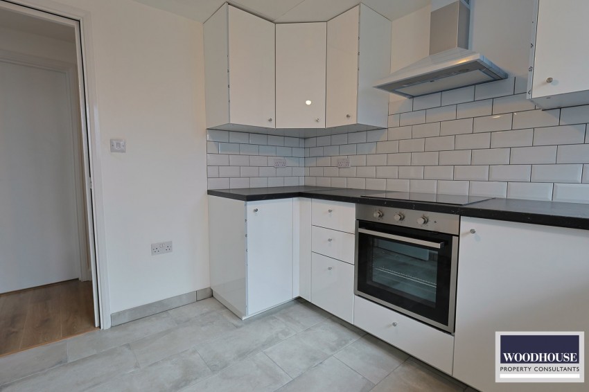 Images for Warwick Drive, Cheshunt EAID:3131305421 BID:11055924