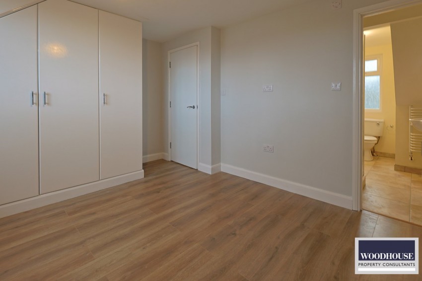 Images for Warwick Drive, Cheshunt EAID:3131305421 BID:11055924