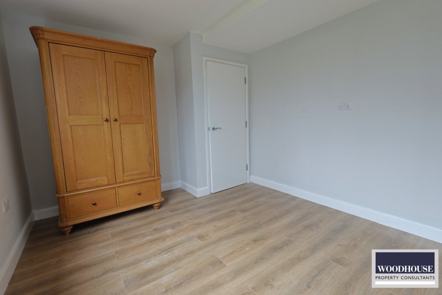 Images for Warwick Drive, Cheshunt EAID:3131305421 BID:11055924