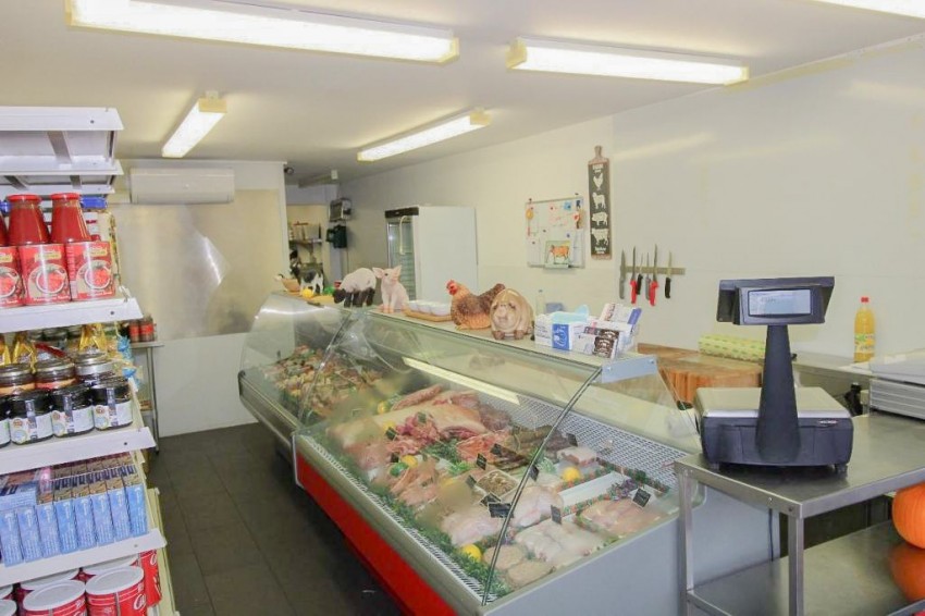 Images for Cheshunt, Waltham Cross, Hertfordshire EAID:3131305421 BID:11055924