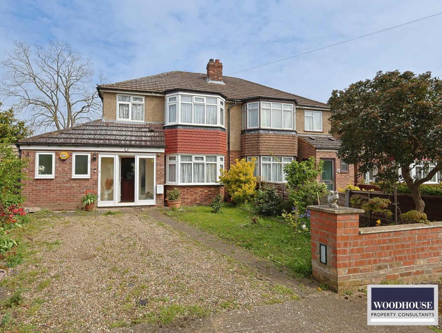 Images for Salisbury Crescent, Waltham Cross, Hertfordshire EAID:3131305421 BID:11055924