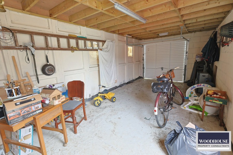 Images for Salisbury Crescent, Waltham Cross, Hertfordshire EAID:3131305421 BID:11055924