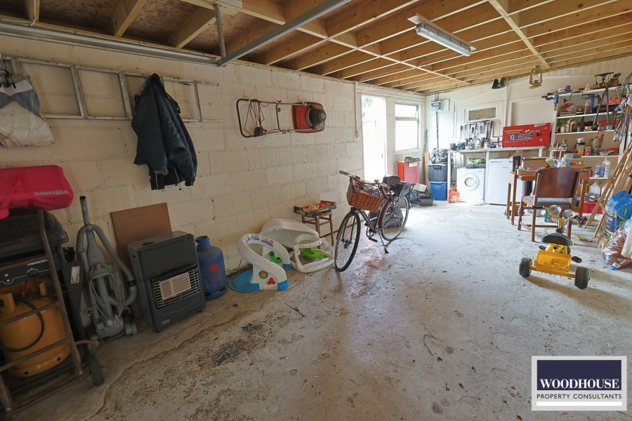 Images for Salisbury Crescent, Waltham Cross, Hertfordshire EAID:3131305421 BID:11055924