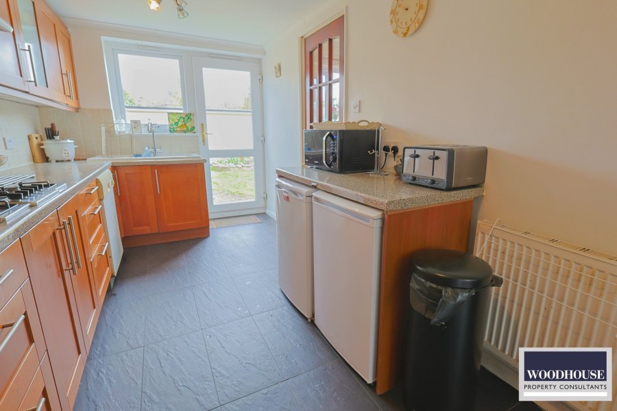 Images for Salisbury Crescent, Waltham Cross, Hertfordshire EAID:3131305421 BID:11055924
