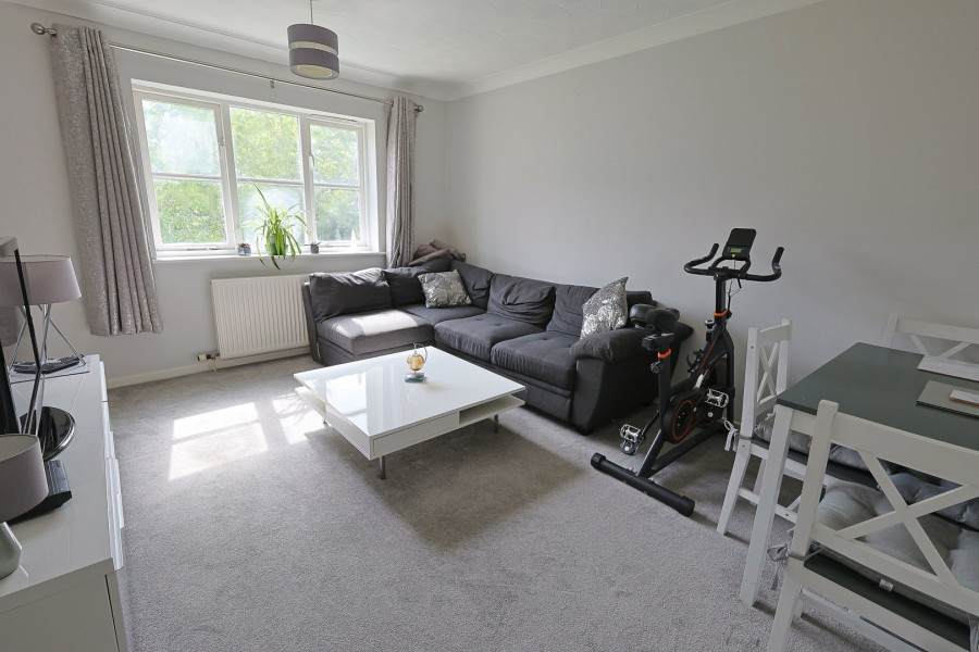 Images for Parkside, Waltham Cross, Hertfordshire EAID:3131305421 BID:11055924