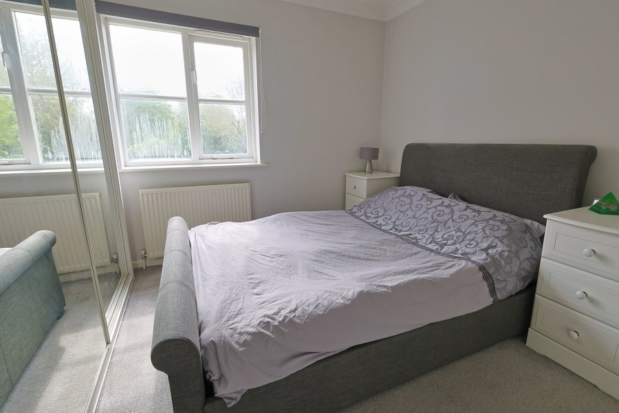 Images for Parkside, Waltham Cross, Hertfordshire EAID:3131305421 BID:11055924