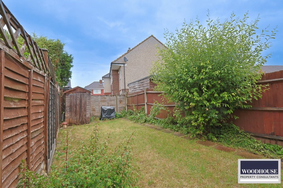 Images for Cheshunt, Waltham Cross, Hertfordshire EAID:3131305421 BID:11055924