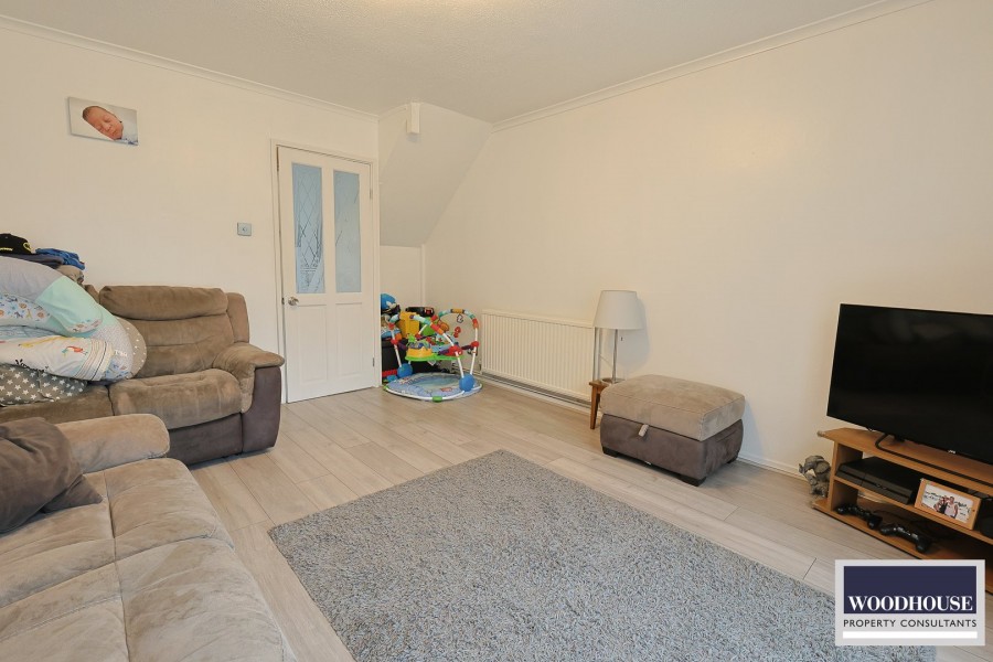 Images for Cheshunt, Waltham Cross, Hertfordshire EAID:3131305421 BID:11055924