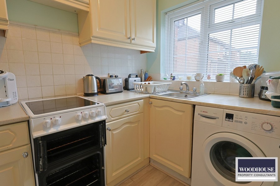 Images for Cheshunt, Waltham Cross, Hertfordshire EAID:3131305421 BID:11055924