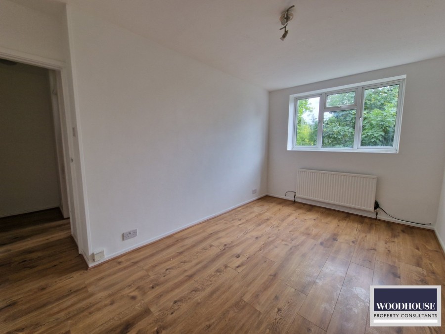 Images for Stonehorse Road, Enfield, Greater London EAID:3131305421 BID:11055924