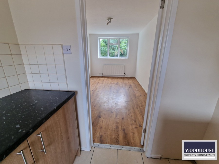 Images for Stonehorse Road, Enfield, Greater London EAID:3131305421 BID:11055924