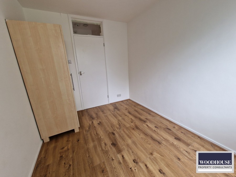 Images for Stonehorse Road, Enfield, Greater London EAID:3131305421 BID:11055924