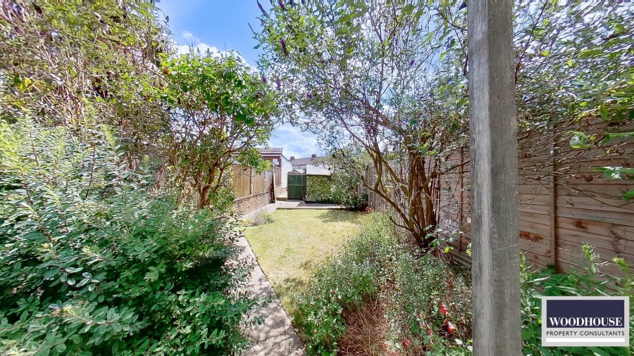 Images for Northfield Road, Waltham Cross, Hertfordshire EAID:3131305421 BID:11055924