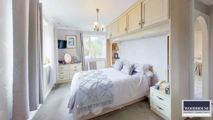 Images for Silver Street, Goffs Oak, Hertfordshire EAID:3131305421 BID:11055924