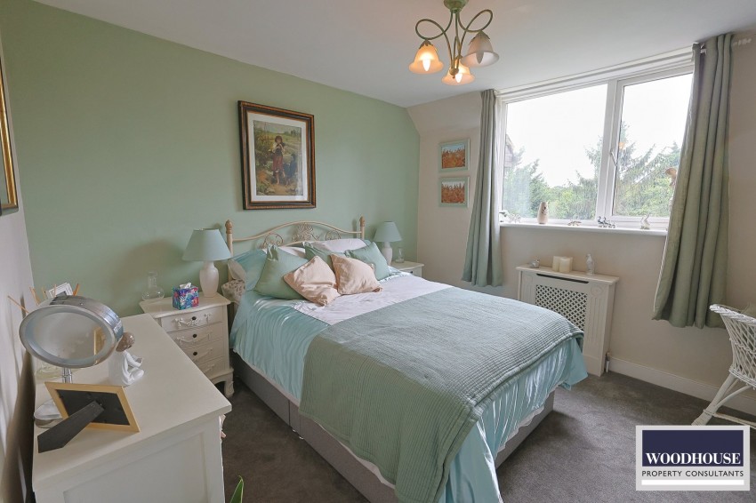 Images for Silver Street, Goffs Oak, Hertfordshire EAID:3131305421 BID:11055924