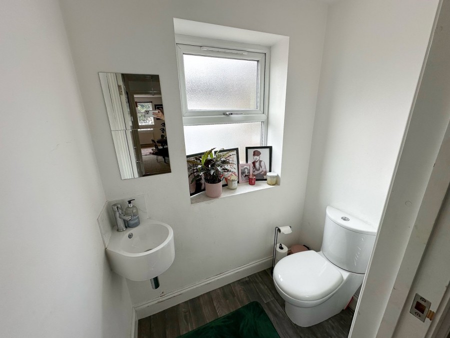 Images for Queens Road, Waltham Cross, Hertfordshire EAID:3131305421 BID:11055924