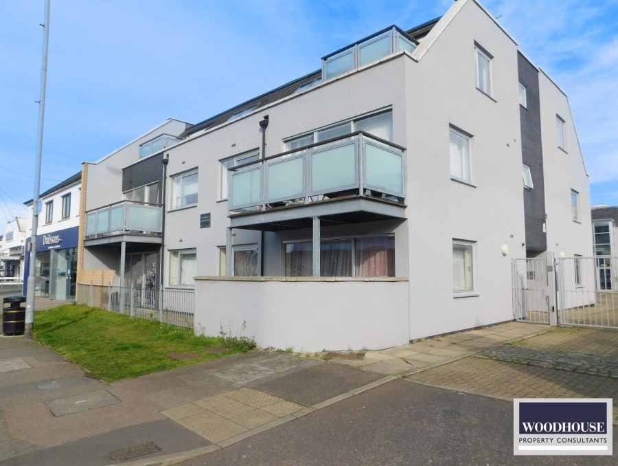 Images for Cheshunt, Waltham Cross, Hertfordshire EAID:3131305421 BID:11055924