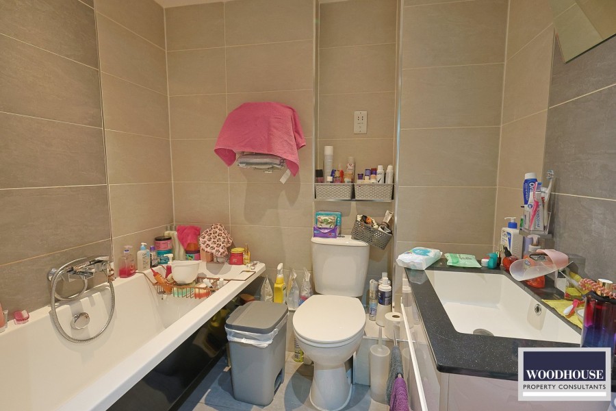 Images for Turners Hill, Cheshunt, Hertfordshire EAID:3131305421 BID:11055924